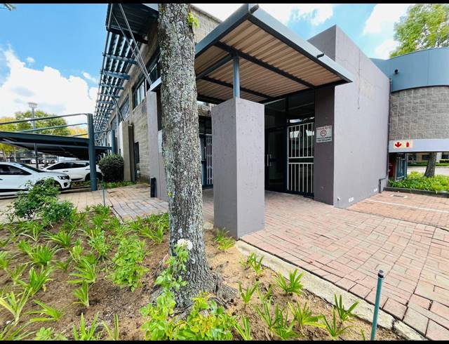 385M² OFFICE TO LET IN RANDJESPARK